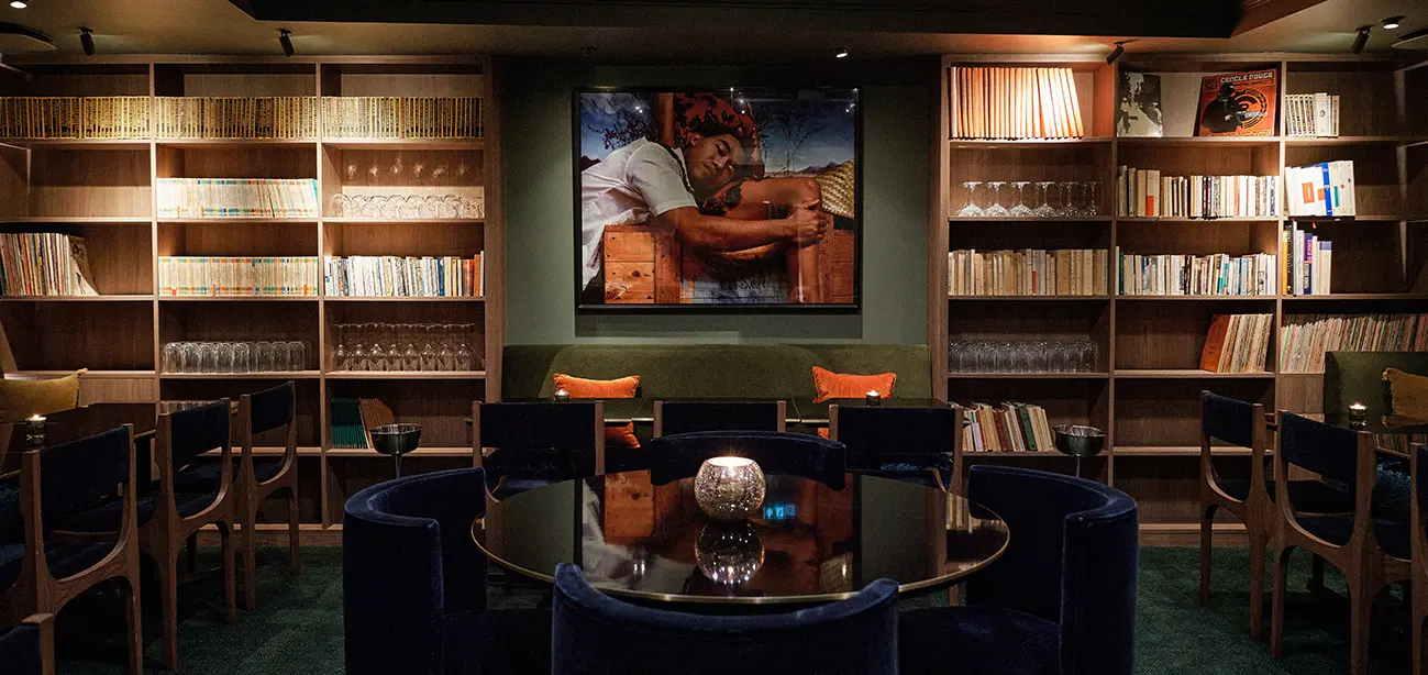 Ambiance mezzanine club de jazz Le Melville Paris 8